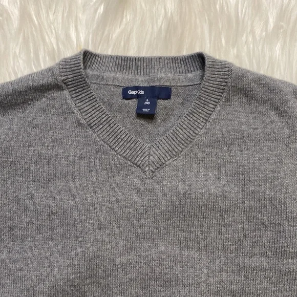 Gap Kids V Neck Sweater - Picture 2 of 6